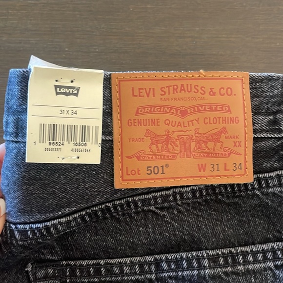 NWT 501 Original Levi’s straight leg jeans dark wash - Picture 2 of 9
